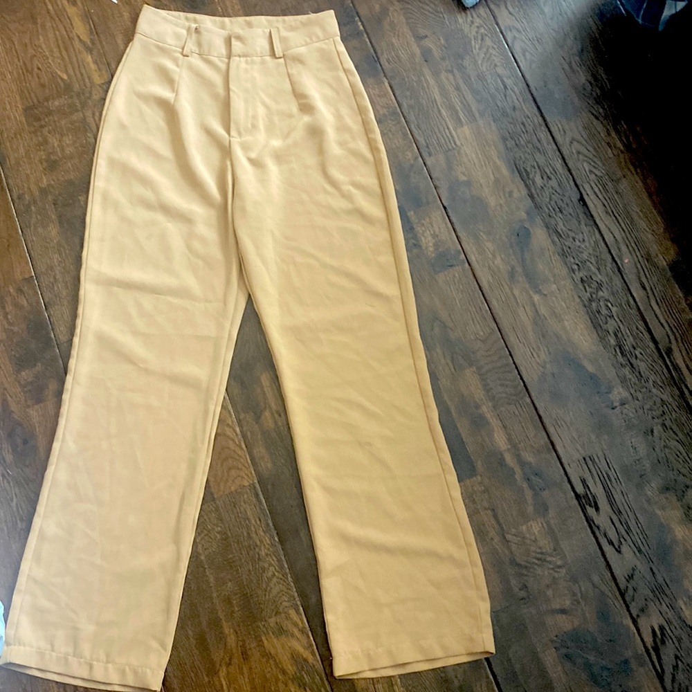 Pleated tan pants